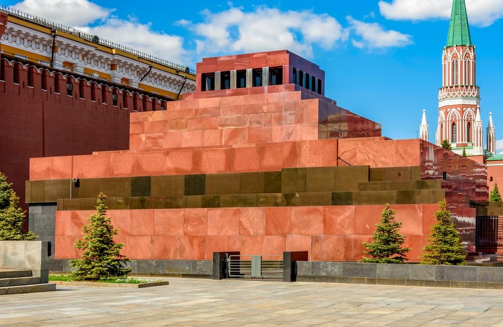 Экскурсия в Мавзолей Ленина «Тайны Кремлёвского некрополя» со скидкой 20%